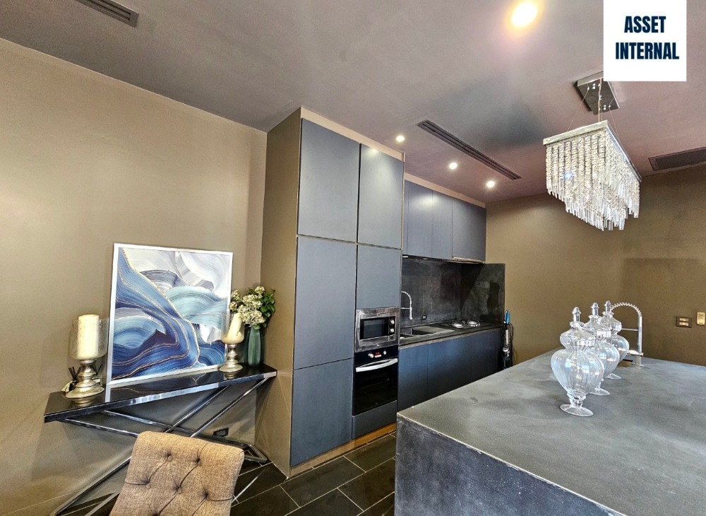 ขายบ้านลาดพร้าว เซ็นทรัลลาดพร้าว : ขายบ้าน สไตล์ Home Office 3 ชั้น ซอยนาคนิวาส 18 เนื้อที่ 97 ตารางวา 6 ห้องนอน 7 ห้องน้ำ พร้อมสระว่ายน้ำกลางบ้าน ห้องทำงาน ห้องนั่งเล่น ห้องเก็บของ แขวงลาดพร้าว เขตลาดพร้าว กรุงเทพมหานคร