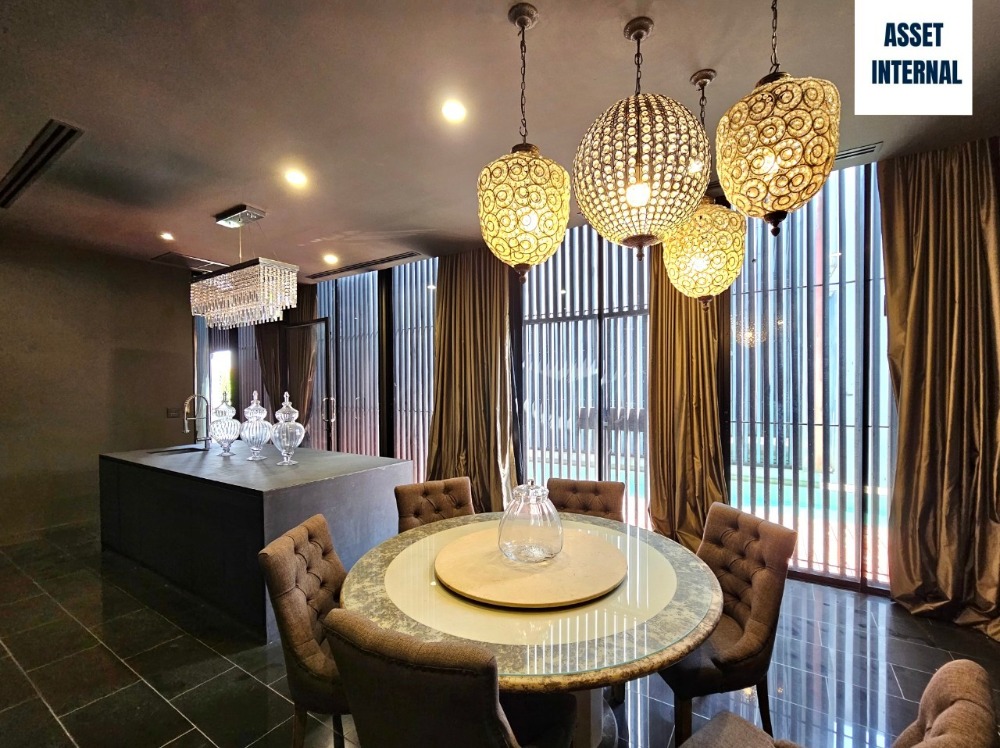 ขายบ้านลาดพร้าว เซ็นทรัลลาดพร้าว : ขายบ้าน สไตล์ Home Office 3 ชั้น ซอยนาคนิวาส 18 เนื้อที่ 97 ตารางวา 6 ห้องนอน 7 ห้องน้ำ พร้อมสระว่ายน้ำกลางบ้าน ห้องทำงาน ห้องนั่งเล่น ห้องเก็บของ แขวงลาดพร้าว เขตลาดพร้าว กรุงเทพมหานคร