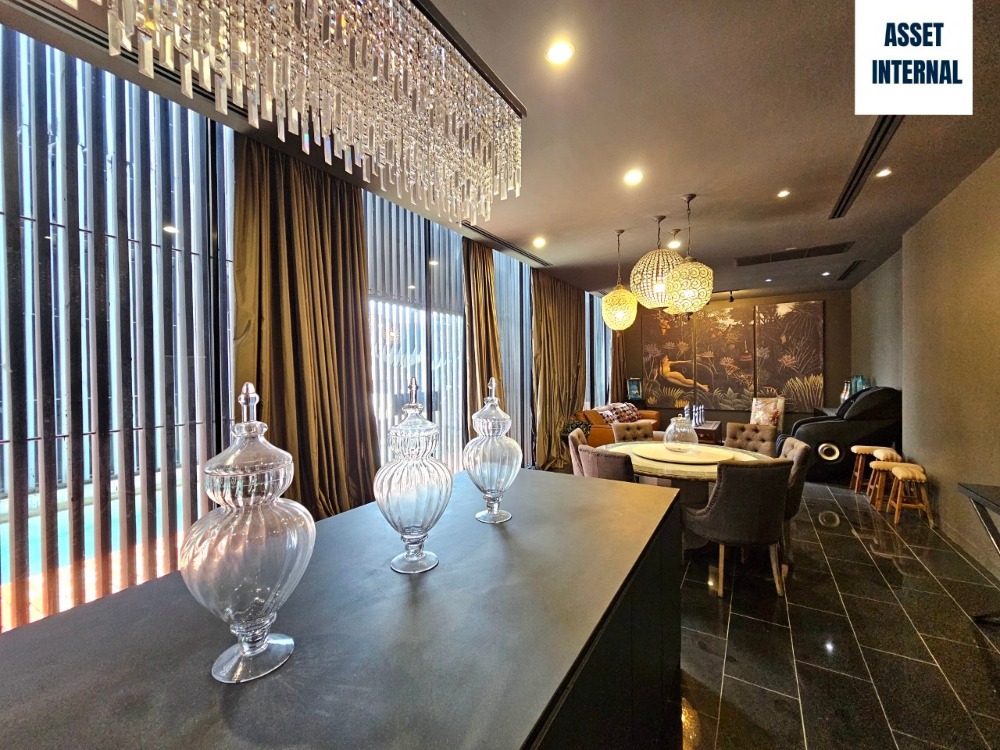 ขายบ้านลาดพร้าว เซ็นทรัลลาดพร้าว : ขายบ้าน สไตล์ Home Office 3 ชั้น ซอยนาคนิวาส 18 เนื้อที่ 97 ตารางวา 6 ห้องนอน 7 ห้องน้ำ พร้อมสระว่ายน้ำกลางบ้าน ห้องทำงาน ห้องนั่งเล่น ห้องเก็บของ แขวงลาดพร้าว เขตลาดพร้าว กรุงเทพมหานคร