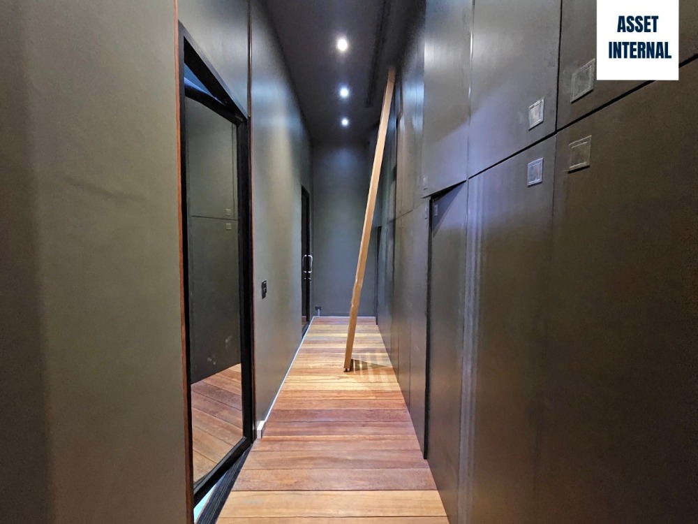 ขายบ้านลาดพร้าว เซ็นทรัลลาดพร้าว : ขายบ้าน สไตล์ Home Office 3 ชั้น ซอยนาคนิวาส 18 เนื้อที่ 97 ตารางวา 6 ห้องนอน 7 ห้องน้ำ พร้อมสระว่ายน้ำกลางบ้าน ห้องทำงาน ห้องนั่งเล่น ห้องเก็บของ แขวงลาดพร้าว เขตลาดพร้าว กรุงเทพมหานคร