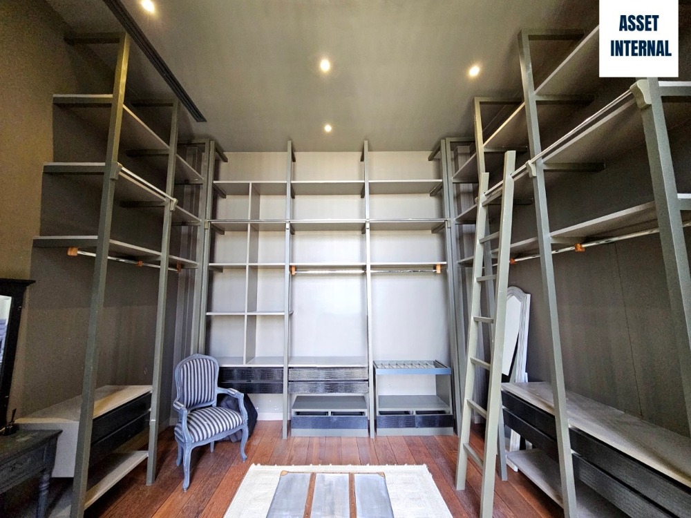 ขายบ้านลาดพร้าว เซ็นทรัลลาดพร้าว : ขายบ้าน สไตล์ Home Office 3 ชั้น ซอยนาคนิวาส 18 เนื้อที่ 97 ตารางวา 6 ห้องนอน 7 ห้องน้ำ พร้อมสระว่ายน้ำกลางบ้าน ห้องทำงาน ห้องนั่งเล่น ห้องเก็บของ แขวงลาดพร้าว เขตลาดพร้าว กรุงเทพมหานคร