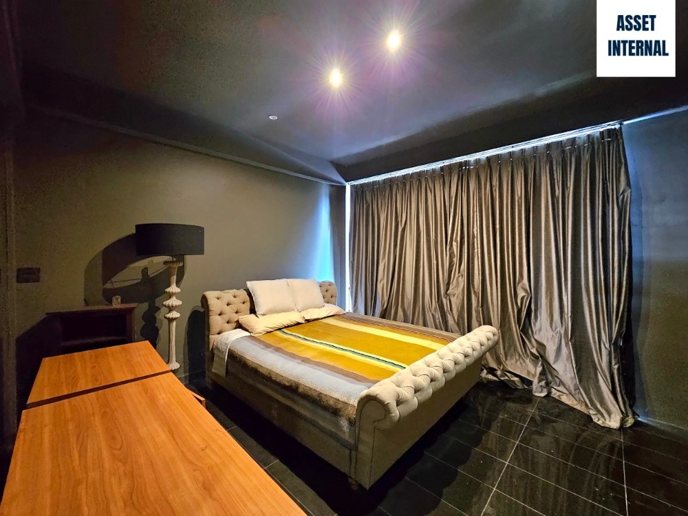 ขายบ้านลาดพร้าว เซ็นทรัลลาดพร้าว : ขายบ้าน สไตล์ Home Office 3 ชั้น ซอยนาคนิวาส 18 เนื้อที่ 97 ตารางวา 6 ห้องนอน 7 ห้องน้ำ พร้อมสระว่ายน้ำกลางบ้าน ห้องทำงาน ห้องนั่งเล่น ห้องเก็บของ แขวงลาดพร้าว เขตลาดพร้าว กรุงเทพมหานคร