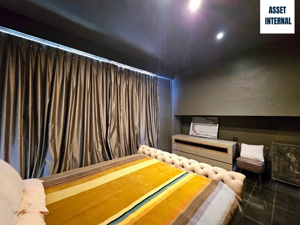 ขายบ้านลาดพร้าว เซ็นทรัลลาดพร้าว : ขายบ้าน สไตล์ Home Office 3 ชั้น ซอยนาคนิวาส 18 เนื้อที่ 97 ตารางวา 6 ห้องนอน 7 ห้องน้ำ พร้อมสระว่ายน้ำกลางบ้าน ห้องทำงาน ห้องนั่งเล่น ห้องเก็บของ แขวงลาดพร้าว เขตลาดพร้าว กรุงเทพมหานคร