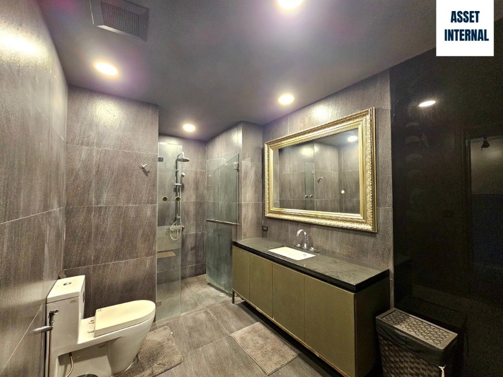 ขายบ้านลาดพร้าว เซ็นทรัลลาดพร้าว : ขายบ้าน สไตล์ Home Office 3 ชั้น ซอยนาคนิวาส 18 เนื้อที่ 97 ตารางวา 6 ห้องนอน 7 ห้องน้ำ พร้อมสระว่ายน้ำกลางบ้าน ห้องทำงาน ห้องนั่งเล่น ห้องเก็บของ แขวงลาดพร้าว เขตลาดพร้าว กรุงเทพมหานคร