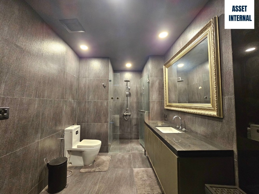 ขายบ้านลาดพร้าว เซ็นทรัลลาดพร้าว : ขายบ้าน สไตล์ Home Office 3 ชั้น ซอยนาคนิวาส 18 เนื้อที่ 97 ตารางวา 6 ห้องนอน 7 ห้องน้ำ พร้อมสระว่ายน้ำกลางบ้าน ห้องทำงาน ห้องนั่งเล่น ห้องเก็บของ แขวงลาดพร้าว เขตลาดพร้าว กรุงเทพมหานคร