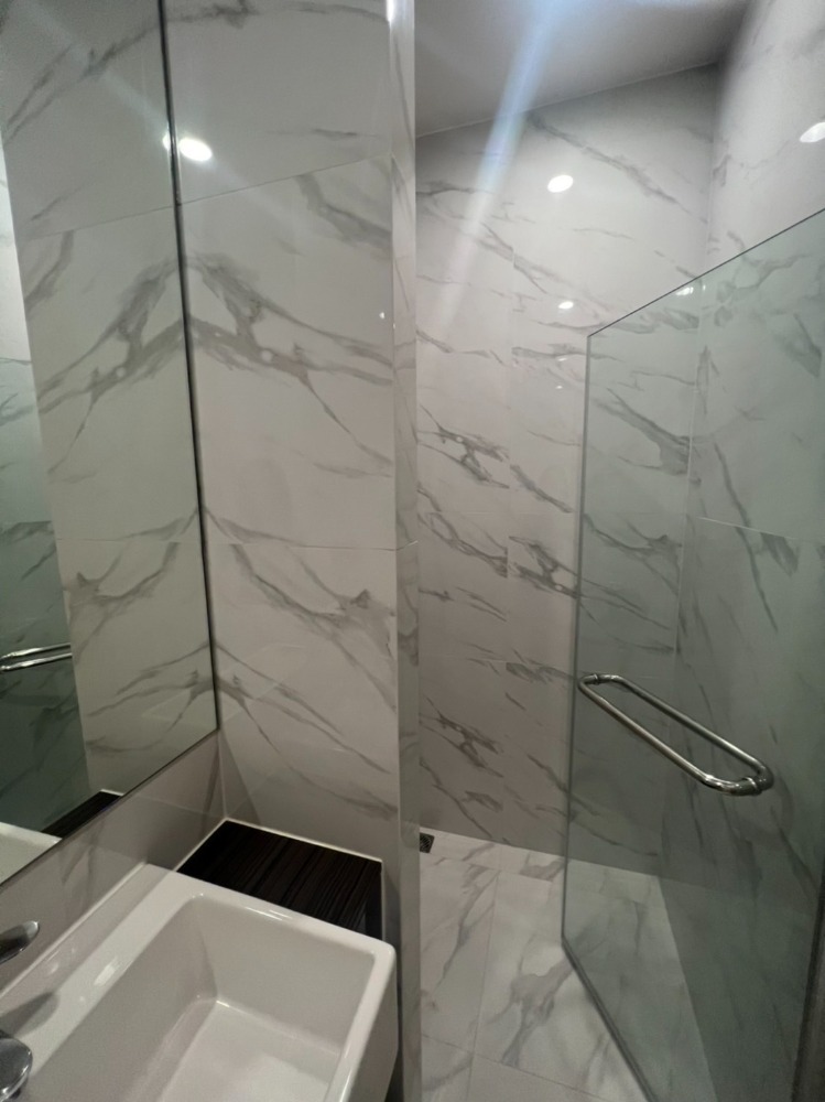 ขายคอนโดสุขุมวิท อโศก ทองหล่อ : ขาย คอนโด Noble BE19 (โนเบิล บี19) คอนโดใหม่ใจกลางอโศก ทำเลดี BTS อโศก & MRT สุขุมวิท 550 ม. 2 Bed 2 Bath 52sqm High floor Beatiful view