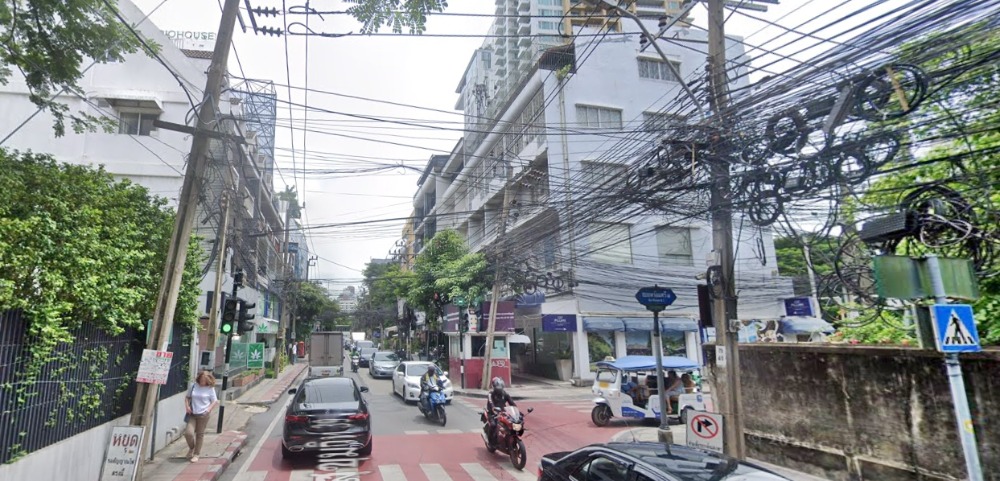 For RentRetail SpaceSukhumvit, Asoke, Thonglor : Retail Space 143-767 sqm in Phrom Phong For Rent