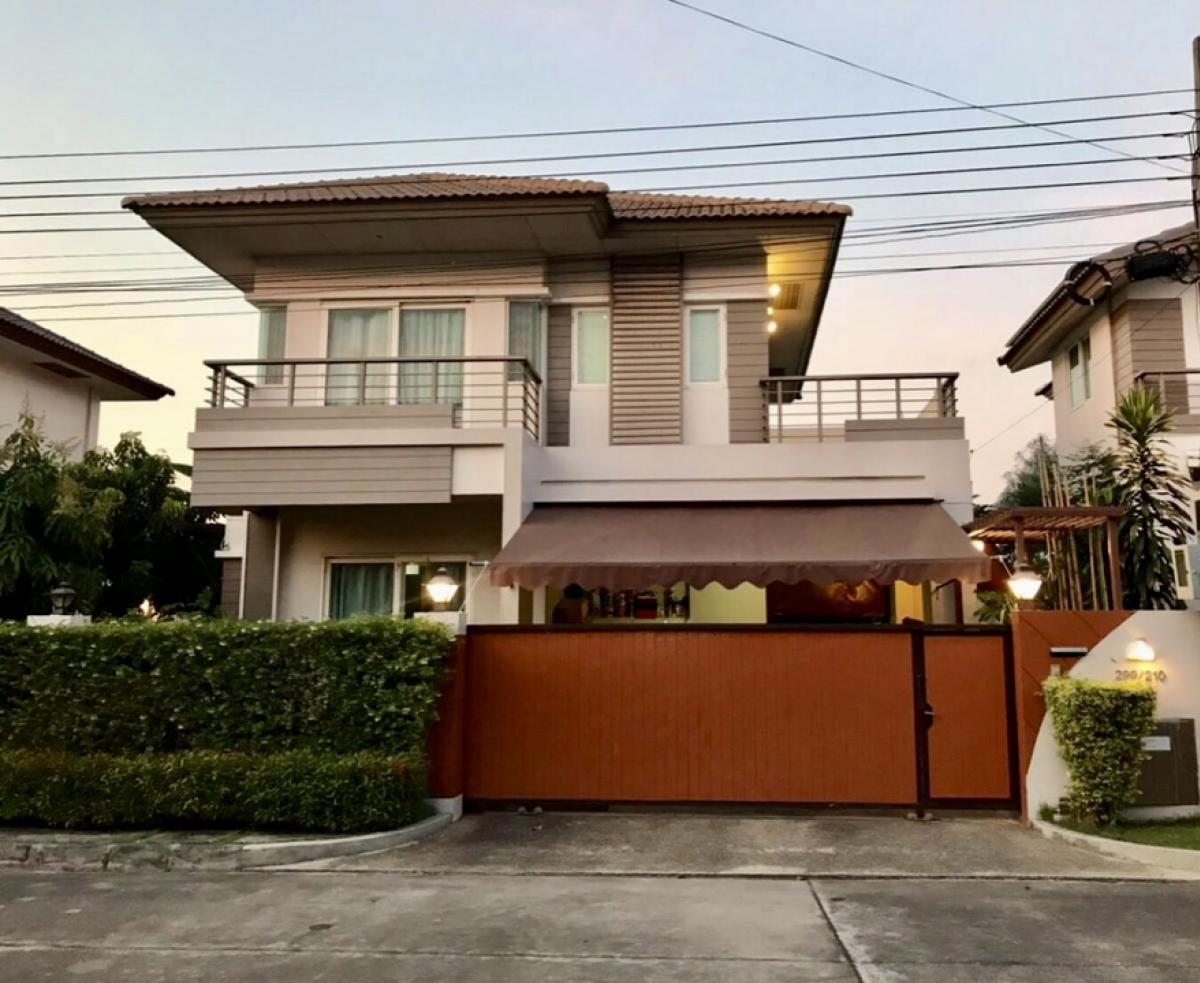 For SaleHouse : ขายบุราสิริ อ่อนนุช-บางนา อยู่บนถนนเมนใหญ่ บ้านสวยเหมือนนางฟ้า