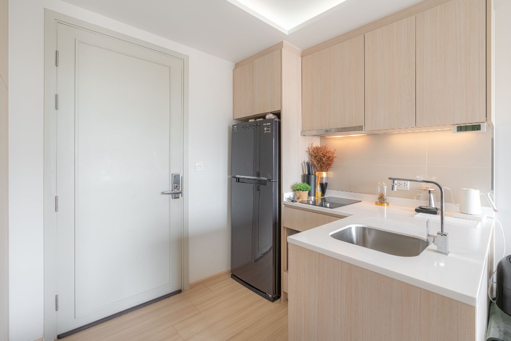 ขายคอนโดราชเทวี พญาไท : Maestro 12 Ratchathewi【𝐒𝐄𝐋𝐋】🔥 คอนโดสุดหรู ห้องสว่างโปร่ง โล่ง สบาย ด้วยโทนสีครีมนวลๆ สร้างความสงบให้ทุกวัน 🔥 ติดต่อไลน์ไอดี: @hacondo