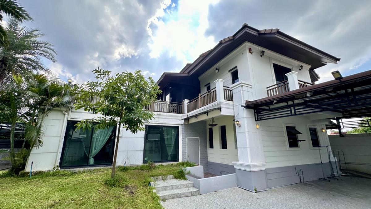 ขายบ้านนวมินทร์ รามอินทรา : บ้านเดี่ยว 3ชั้น ซอยรามอินทรา 65 - 67 ที่ดิน 176ตร.ว ใกล้รถไฟฟ้า สายสีชมพู แค่เพียง 800เมตร จอดรถได้เป็น 10คัน 🌟 พิเศษกว่านั้น สำหรับท่านที่ต้องการพื้นที่เพิ่ม ยังมีที่ดินติดกับบ้านหลังนี้อีก 200 ตร.ว สามารถซื้อเพิ่มได้