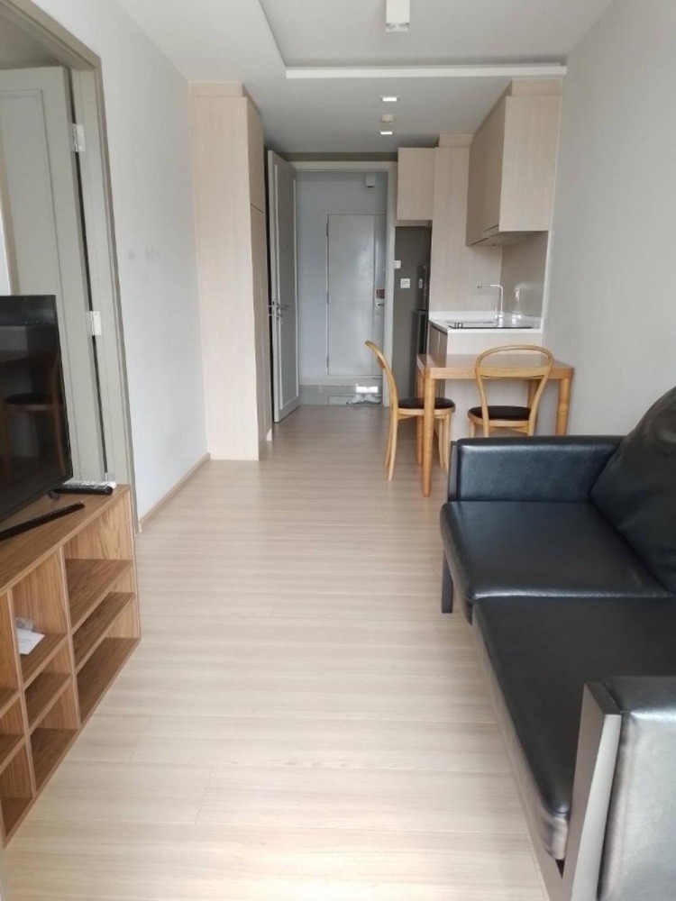 ขายคอนโดราชเทวี พญาไท : Maestro 12 Ratchathewi【𝐒𝐄𝐋𝐋】🔥 คอนโดสไตล์โมเดิร์นกลางเมือง ตกแต่งสุดชิค ใกล้ย่านสยาม บิ้วอินจัดเต็ม พร้อมจองแล้ววันนี้!!  🔥 ติดต่อไลน์ไอดี: @hacondo