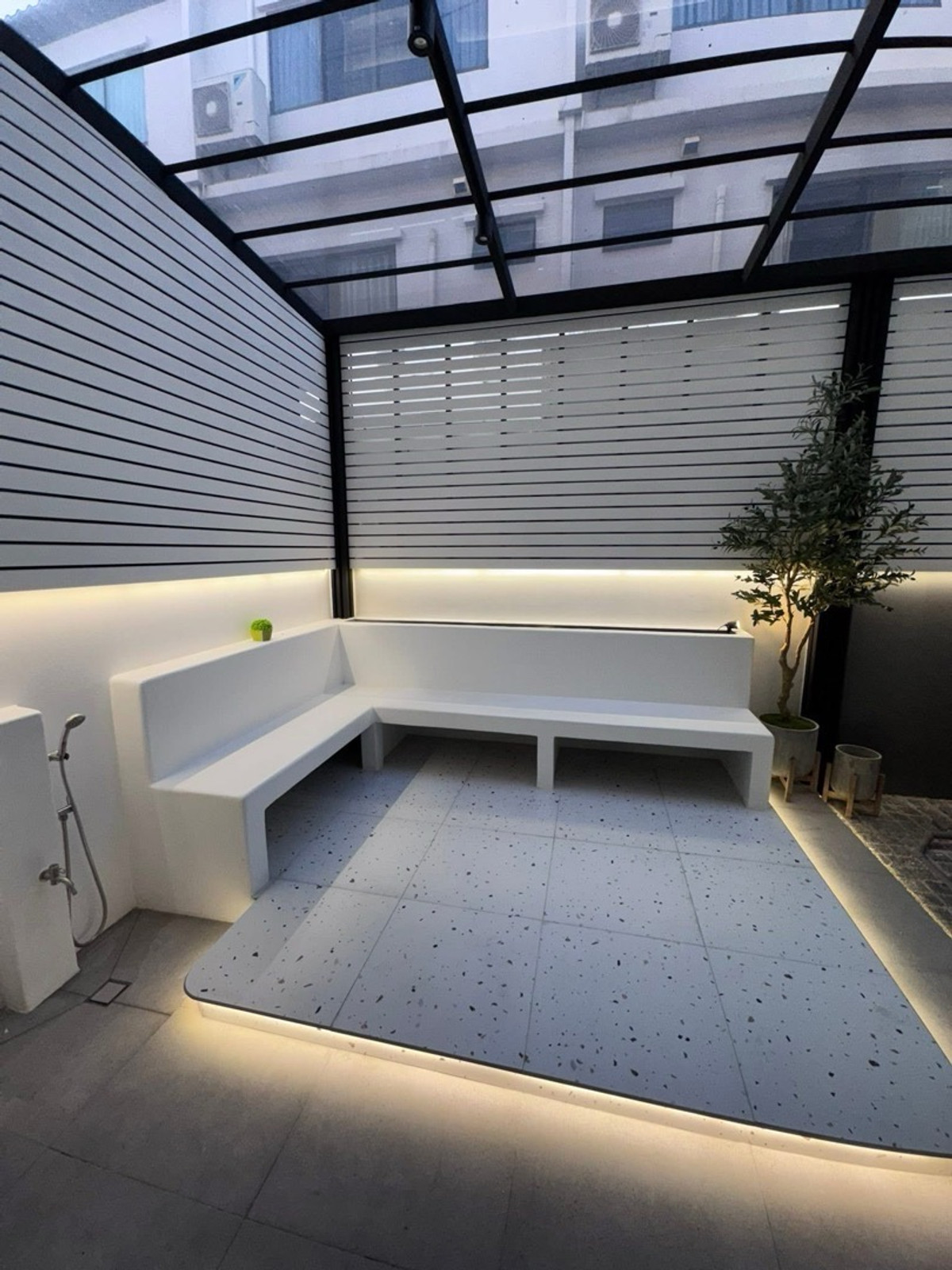 ให้เช่าทาวน์โฮมเกษตร นวมินทร์ ลาดปลาเค้า : 📢👇 ทาวน์เฮ้าส์ที่ The Landmark เอกมัย-รามอินทรา, 3 ชั้น, ตกแต่งสวยงาม, เดินทางสะดวกได้หลายเส้นทาง, ใกล้เซ็นทรัลอีสต์วิลล์