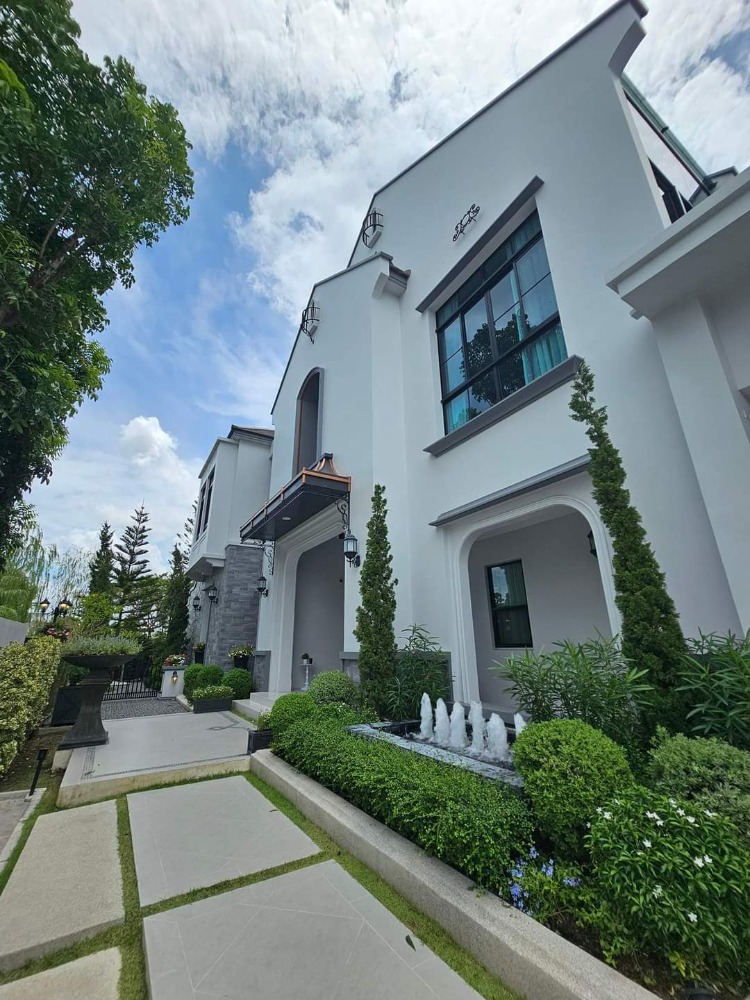 For RentHousePattanakan, Srinakarin : For rent Nantawan Rama 9