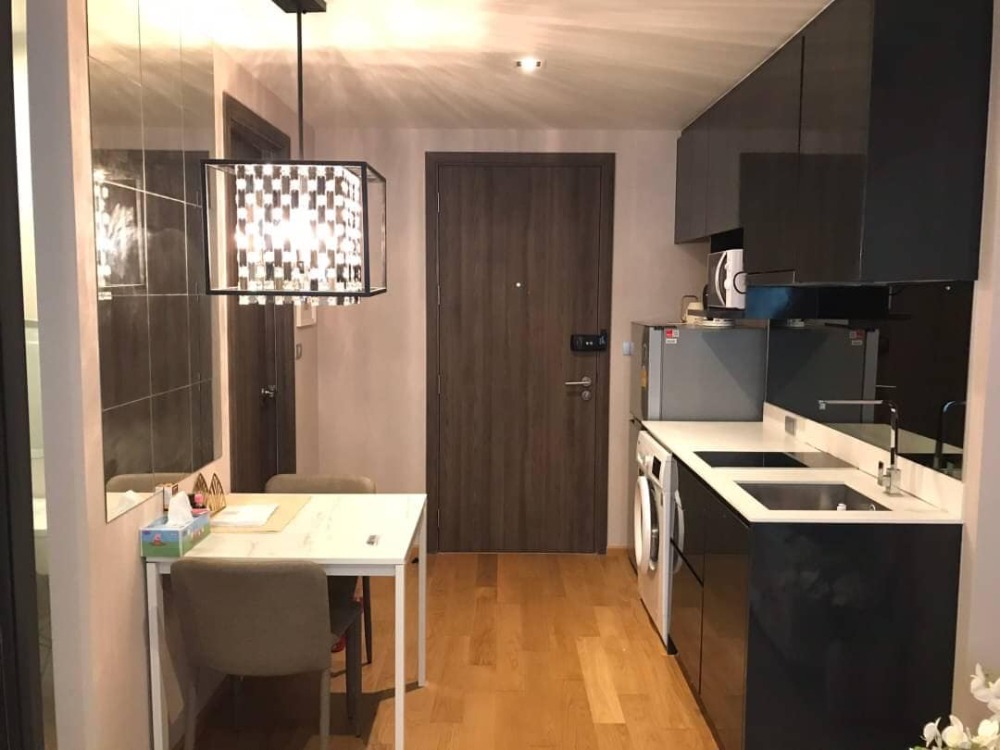 ให้เช่าคอนโดสยาม จุฬา สามย่าน : Altitude Samyan Silom【𝐑𝐄𝐍𝐓】🔥 ห้องสไตล์หรูหรา ตกแต่งจัดเต็ม เครื่องใช้ครบครัน ใกล้ MRT สามย่าน 🔥 ติดต่อไลน์ไอดี: @hacondo