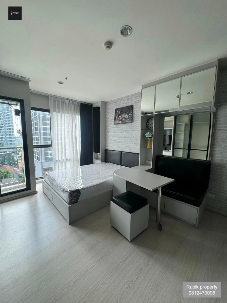 ให้เช่าคอนโดพระราม 9 เพชรบุรีตัดใหม่ RCA : 🌟 For Rent: Cozy Studio at Rhythm Asoke 1 – Ready to Move In! 🌟(RB284)