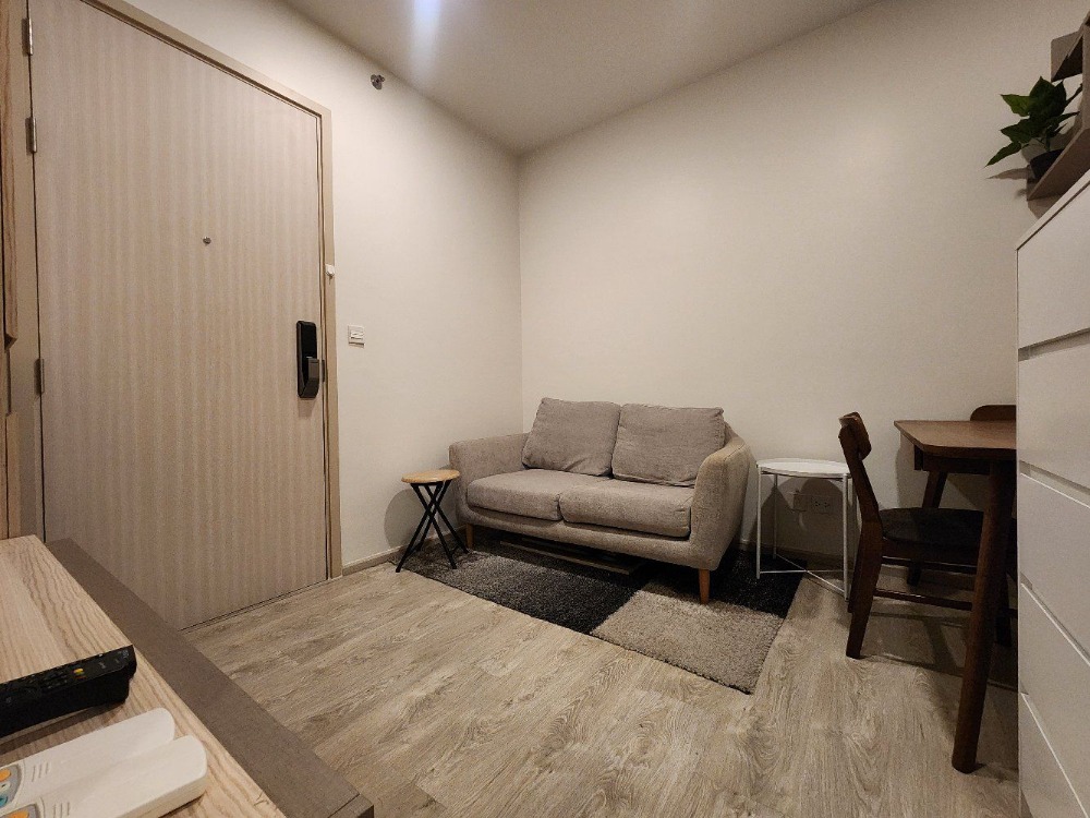 ให้เช่าคอนโดปิ่นเกล้า จรัญสนิทวงศ์ : สถานะตามภาพปก**ห้องว่างแล้วนะครับผม มีเครื่องซักผ้า สภาพใหม่มาก** ให้เช่าคอนโด The Tree Charan 30 (เดอะทรี จรัญ 30) เครื่องใช้ไฟฟ้าครบ SN494.29