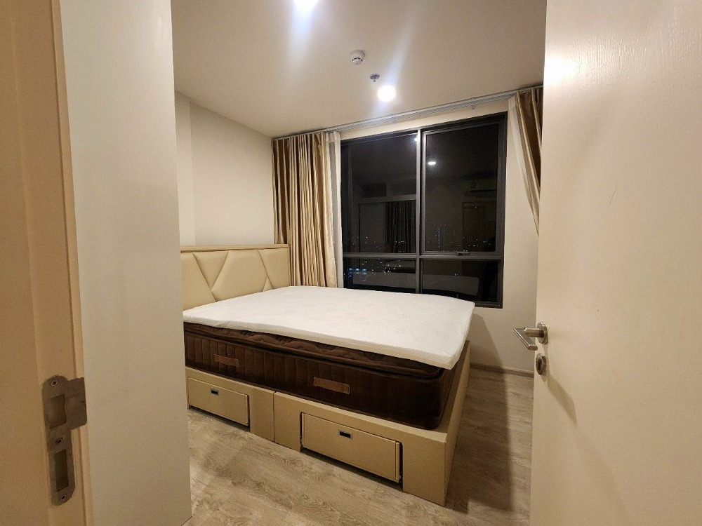 ให้เช่าคอนโดปิ่นเกล้า จรัญสนิทวงศ์ : สถานะตามภาพปก**ห้องว่างแล้วนะครับผม มีเครื่องซักผ้า สภาพใหม่มาก** ให้เช่าคอนโด The Tree Charan 30 (เดอะทรี จรัญ 30) เครื่องใช้ไฟฟ้าครบ SN494.29