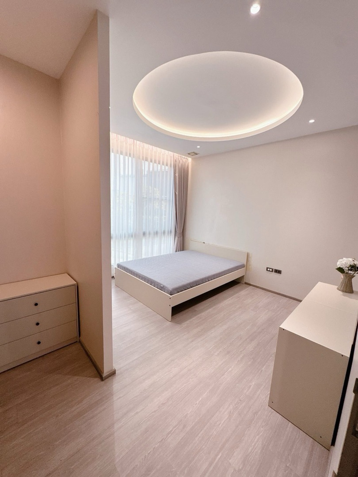 ให้เช่าทาวน์โฮมเกษตร นวมินทร์ ลาดปลาเค้า : 📢👇 ทาวน์เฮ้าส์ที่ The Landmark เอกมัย-รามอินทรา, 3 ชั้น, ตกแต่งสวยงาม, เดินทางสะดวกได้หลายเส้นทาง, ใกล้เซ็นทรัลอีสต์วิลล์