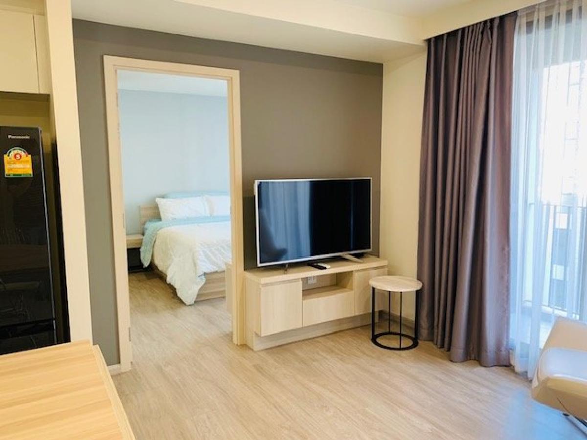 For RentCondoRama9, Petchburi, RCA : Ready to move in! Maestro 03 condominium at Ratchada-Rama 9, 2 bedrooms in the city centerRent 39,000 baht/month, near MRT Rama 9, convenient for every lifestyle!