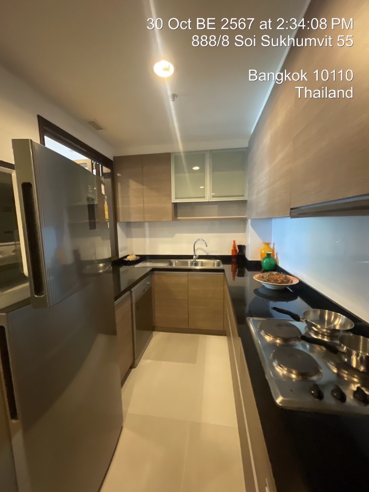 For RentCondoSukhumvit, Asoke, Thonglor :  For rent!✨Modern unit 3bedroom Huge size and Fully furnished, Good location in heart of thonglor