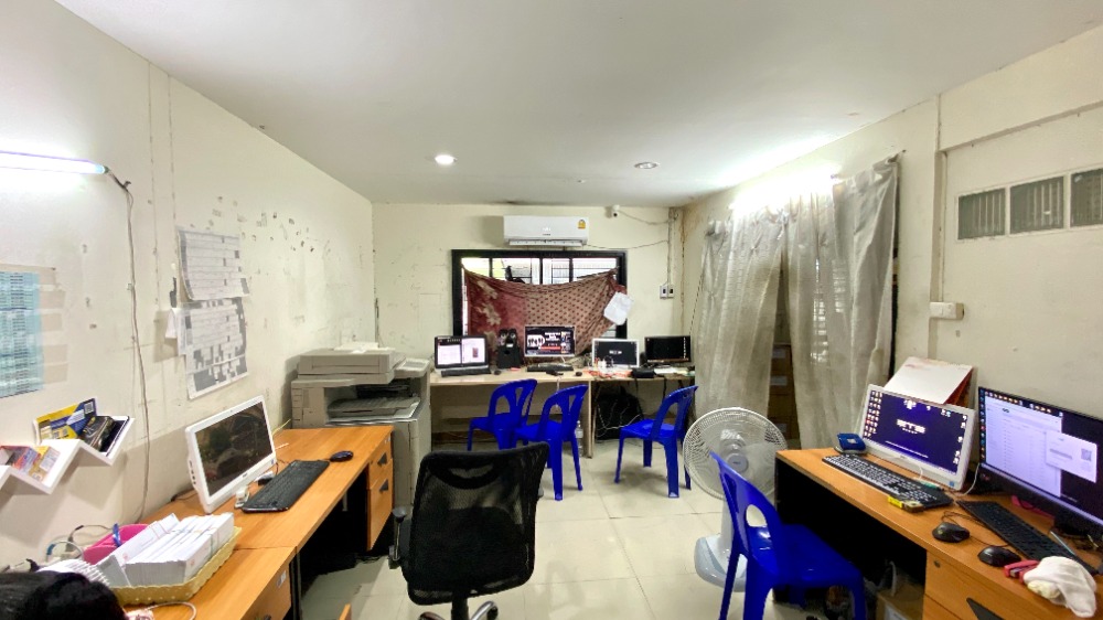 For SaleHouseChaengwatana, Muangthong : For sale semi-detached house, Chaeng Watthana Road, Soi Mu Ban Sahakorn Bin Thai 15, near MRT Muang Thong Thani