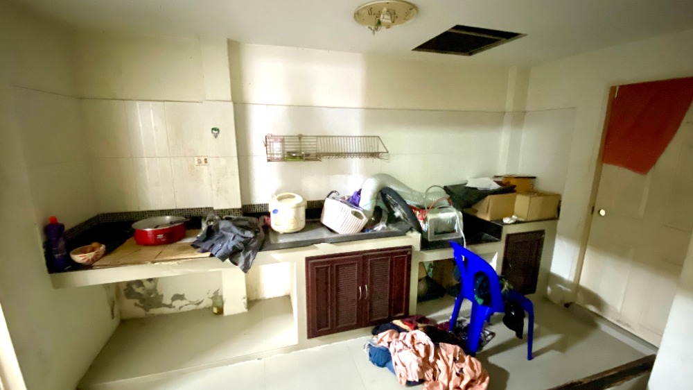 For SaleHouseChaengwatana, Muangthong : For sale semi-detached house, Chaeng Watthana Road, Soi Mu Ban Sahakorn Bin Thai 15, near MRT Muang Thong Thani