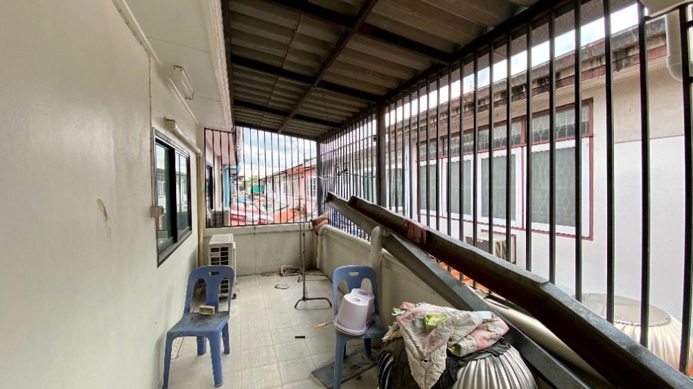 For SaleHouseChaengwatana, Muangthong : For sale semi-detached house, Chaeng Watthana Road, Soi Mu Ban Sahakorn Bin Thai 15, near MRT Muang Thong Thani