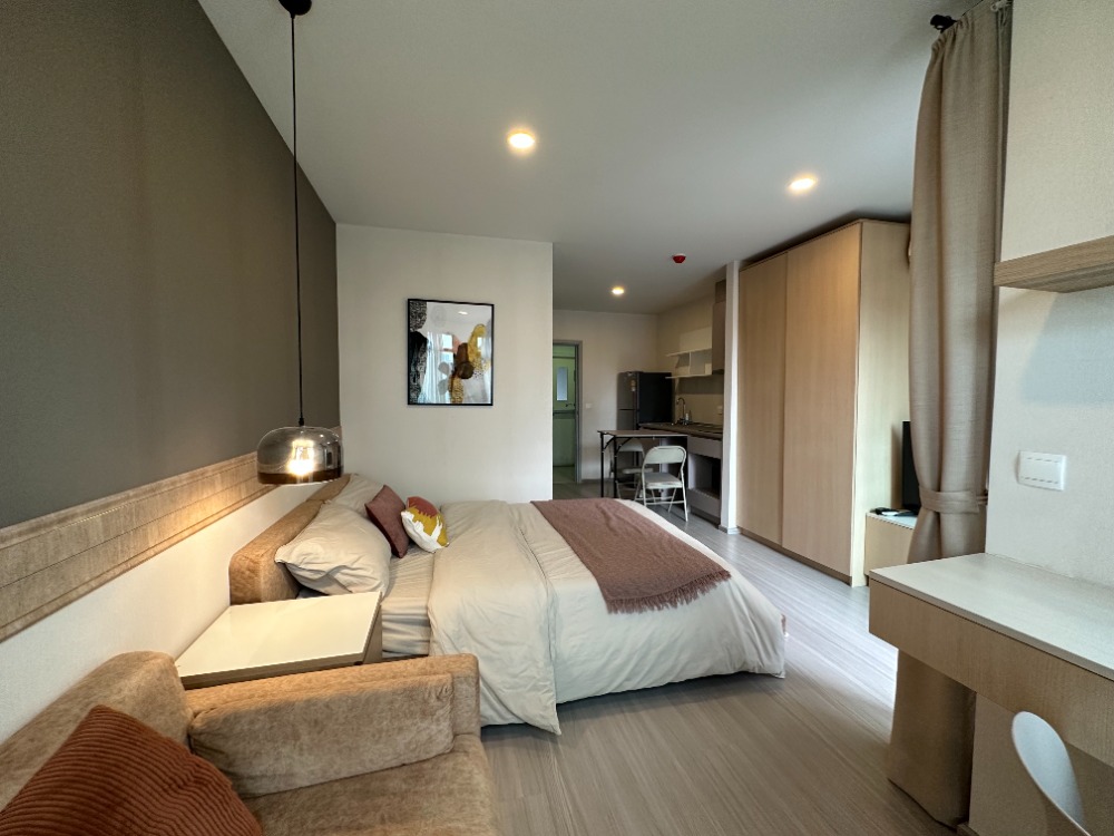 ให้เช่าคอนโดพระราม 9 เพชรบุรีตัดใหม่ RCA :  ให้เช่าคอนโด Aspire อโศก-รัชดา เฟอร์นิเจอร์ครบ พร้อมอยู่ ใกล้ MRT พระราม 9