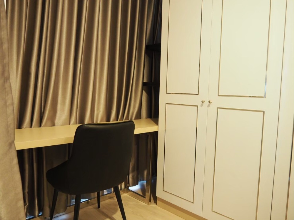 For SaleCondoRatchathewi,Phayathai : Rhythm Rangnam【𝐒𝐄𝐋𝐋】🔥 Condo, studio room, modern style, with built-in furniture, ready to move in!! 🔥 Contact Line ID: @hacondo