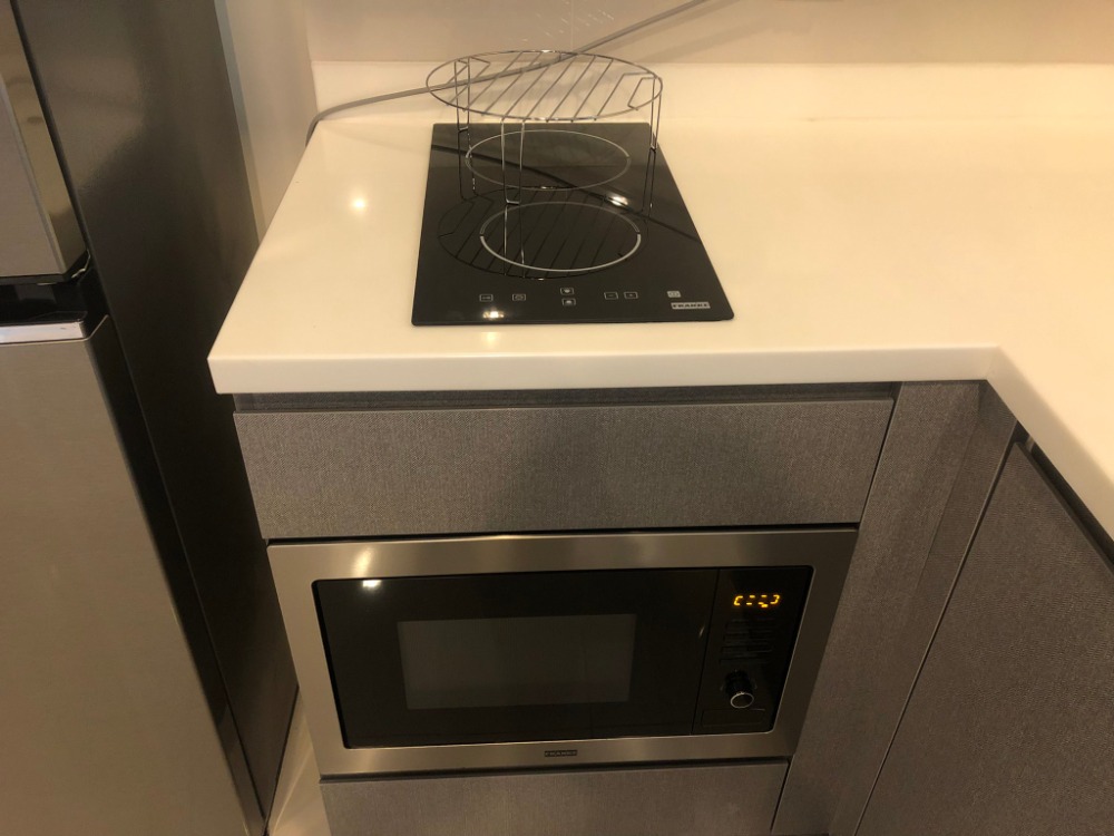 For SaleCondoRatchathewi,Phayathai : Rhythm Rangnam【𝐒𝐄𝐋𝐋】🔥 Easy life in a 1 bedroom condo, fully furnished with all functions, ready to move in!! 🔥 Contact Line ID: @hacondo