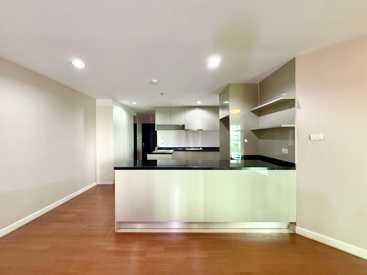 For SaleCondoRama9, Petchburi, RCA : Selling the cheapest price in the building, very new room ✨ Belle Grand Rama 9, 2 bed 2 bath 100.27 Sq.m. 10.5 million baht Call 0922462653 Donut