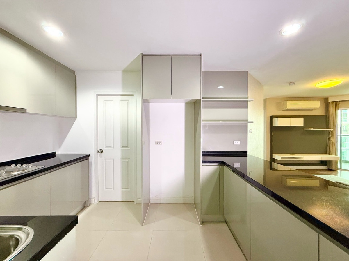 For SaleCondoRama9, Petchburi, RCA : Selling the cheapest price in the building, very new room ✨ Belle Grand Rama 9, 2 bed 2 bath 100.27 Sq.m. 10.5 million baht Call 0922462653 Donut