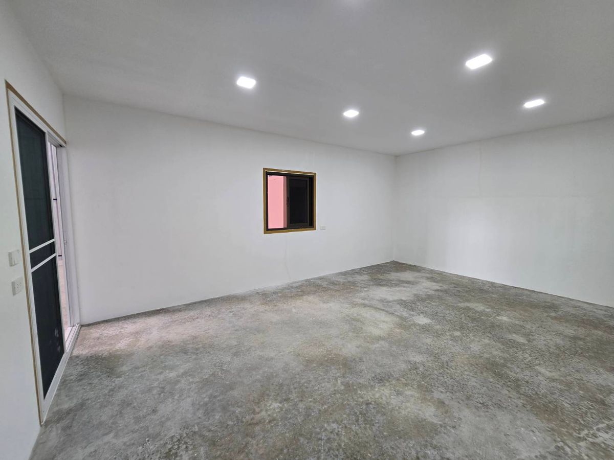 ให้เช่าโกดังพระราม 5 ราชพฤกษ์ บางกรวย : โกดังให้เช่า 110 - 200 ตร.ม. ทำเลดี ราคาถูก ย่านโฮมโปรราชพฤกษ์-วงเวียนพระราม 5 เซนทรัลเวสวิลล์ บางกรวย นนทบุรี