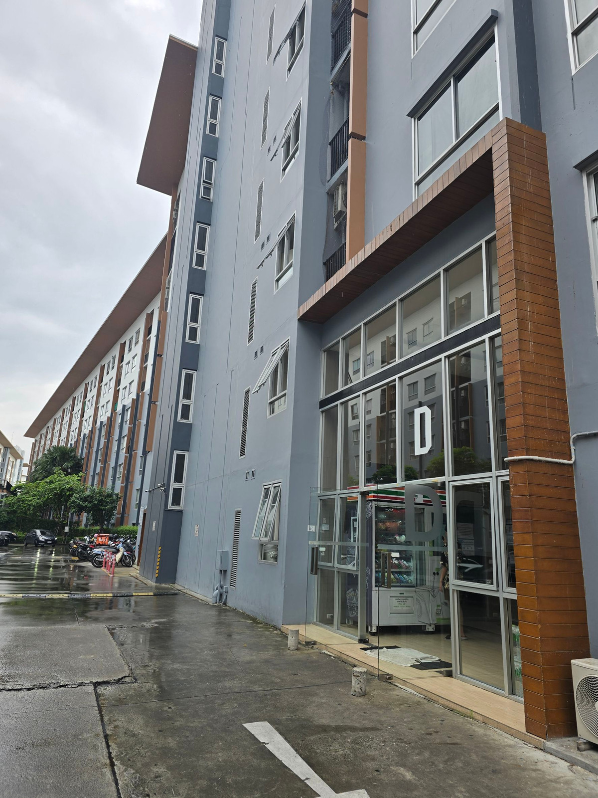 ขายคอนโดนนทบุรี บางใหญ่ บางบัวทอง : *ขายด่วนตามสภาพ* คอนโด PLUM CONDO BANGYAI STATION 1 ขนาด 23 ตร.ม. ตึก D ชั้น 6