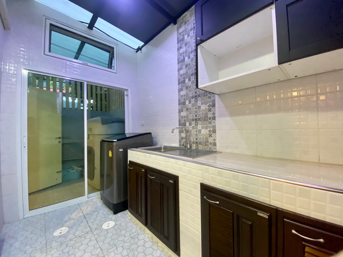 For RentTownhomeBangna, Bearing, Lasalle : Townhouse for rent, behind Mega Bangna 📍Indie Village 4, Bangna, Km.7