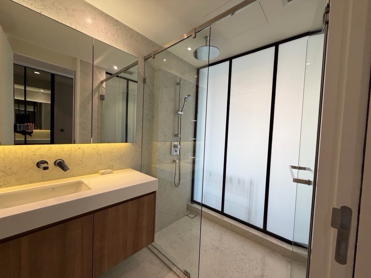 For RentCondoSukhumvit, Asoke, Thonglor : Muniq Sukhumvit 23 pet friendly unit 🐶🐈 3 bedroom 147sqm super rare unit big size for rent only 130,000 please contact 0816878954