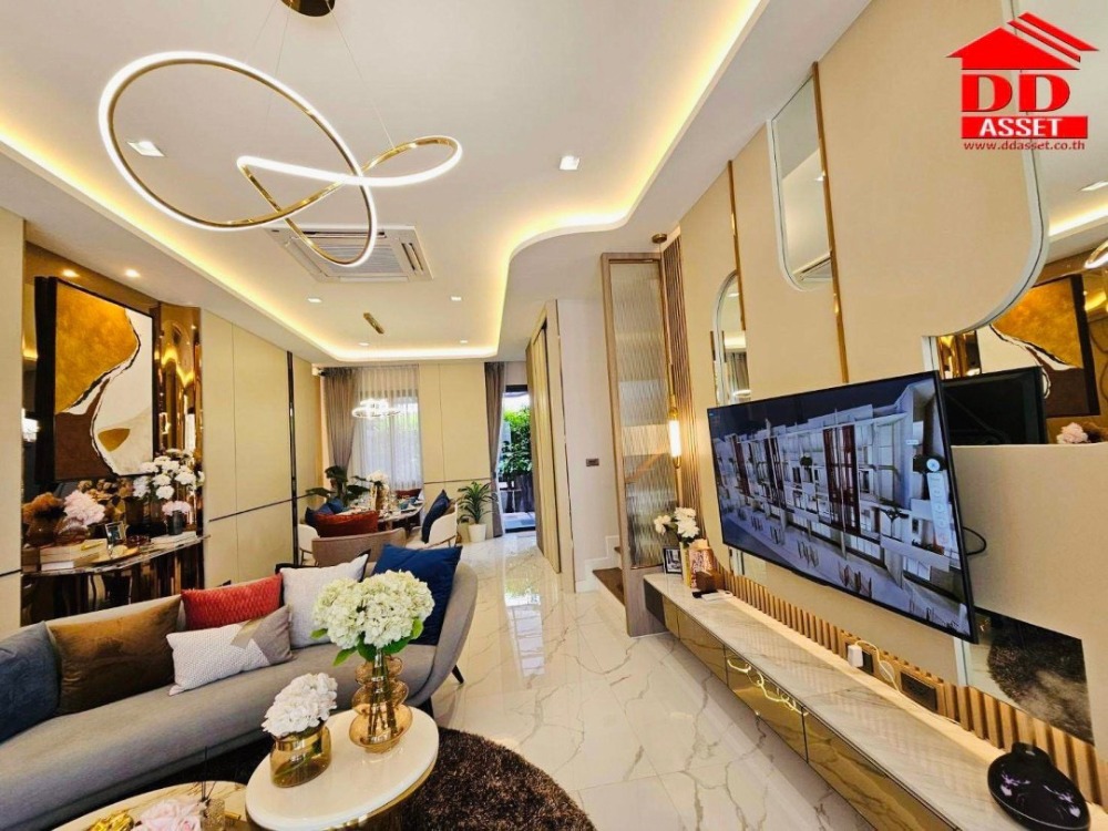 For SaleHome OfficePattanakan, Srinakarin : For sale: 3.5-storey home office, Chanyada Biz Place, Srinakarin - On Nut, Chaloem Prakiat Rama 9, new project, near Paradise Park shopping mall, code: T8094