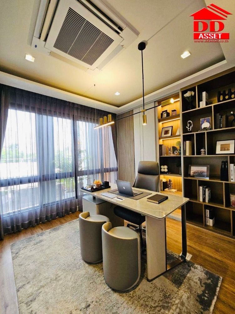 For SaleHome OfficePattanakan, Srinakarin : For sale: 3.5-storey home office, Chanyada Biz Place, Srinakarin - On Nut, Chaloem Prakiat Rama 9, new project, near Paradise Park shopping mall, code: T8094