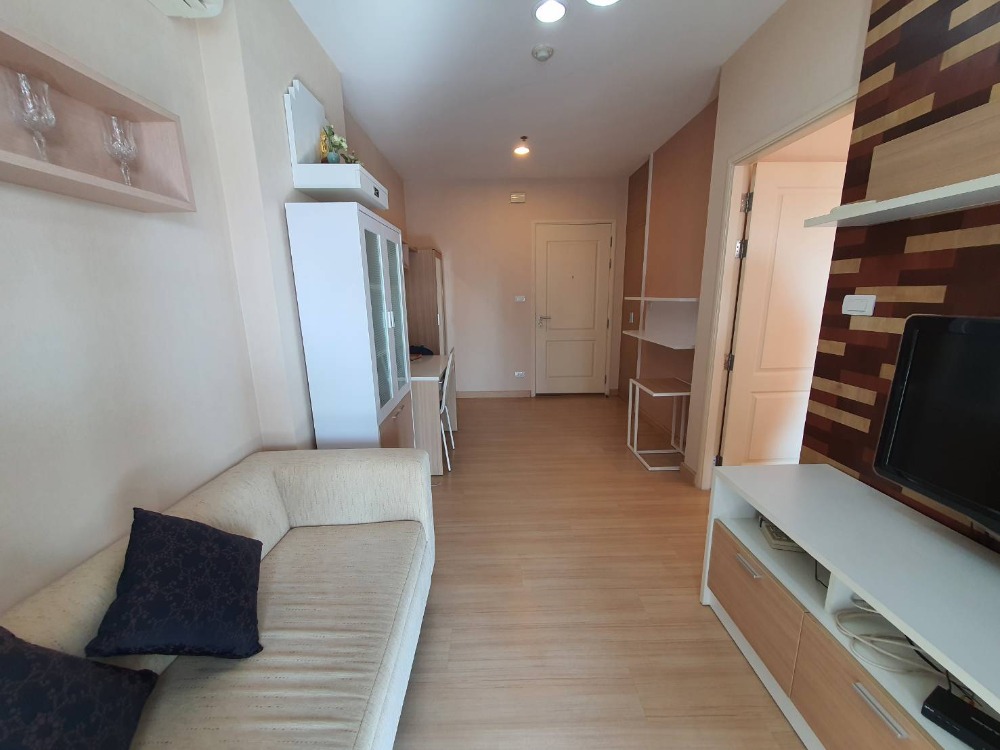 ขายคอนโดเกษตรศาสตร์ รัชโยธิน : ให้เช่า / ขายขาดทุน !!! คอนโด เซ็นทริค ซีน รัชวิภา 42 ตรม ห้องสวย สภาพดี พร้อมอยู่ ใกล้ ฺBTS วงศ์สว่าง