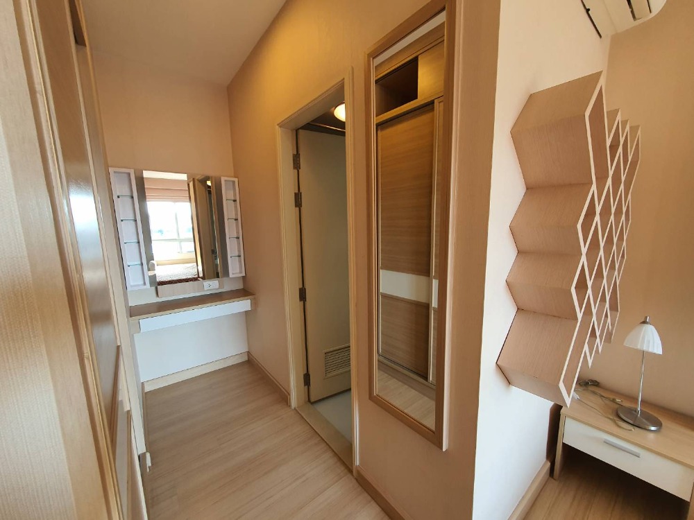 ขายคอนโดเกษตรศาสตร์ รัชโยธิน : ให้เช่า / ขายขาดทุน !!! คอนโด เซ็นทริค ซีน รัชวิภา 42 ตรม ห้องสวย สภาพดี พร้อมอยู่ ใกล้ ฺBTS วงศ์สว่าง