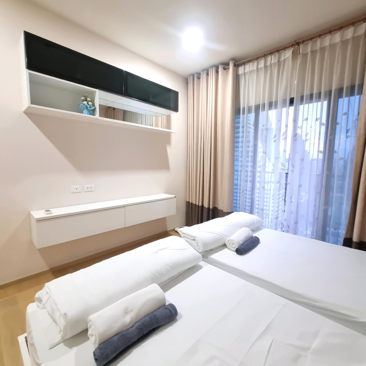 For RentCondoAri,Anusaowaree : for rent noble reform bts aree only 29000-please add line paolin10928242499