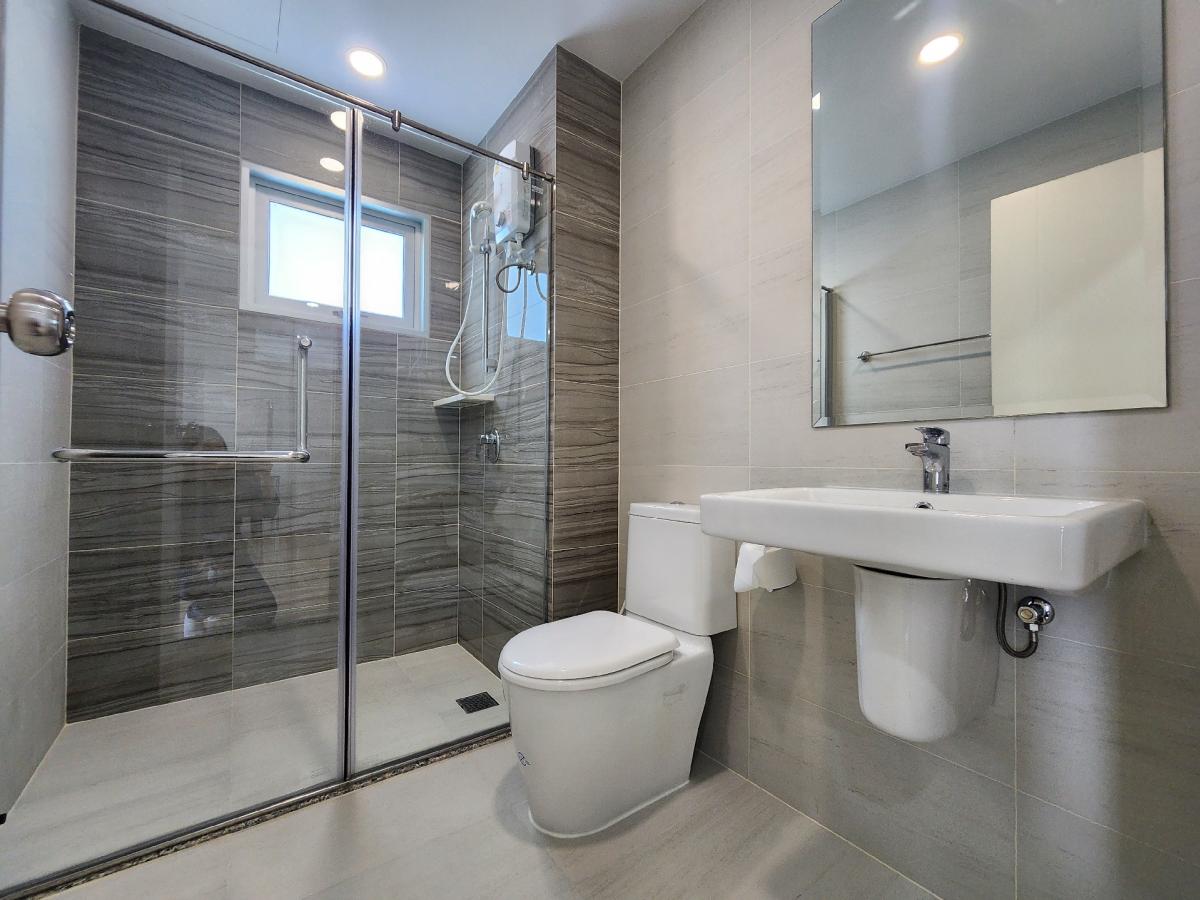 For RentCondoSamut Prakan,Samrong : Condo for rent Supalai Veranda Sukhumvit 117, make an appointment to view the room 👉line : @pfbkk