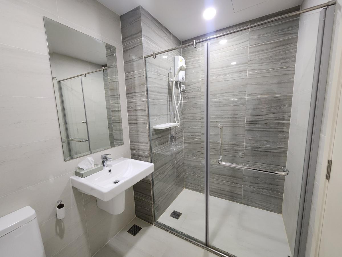 For RentCondoSamut Prakan,Samrong : Condo for rent Supalai Veranda Sukhumvit 117, make an appointment to view the room 👉line : @pfbkk