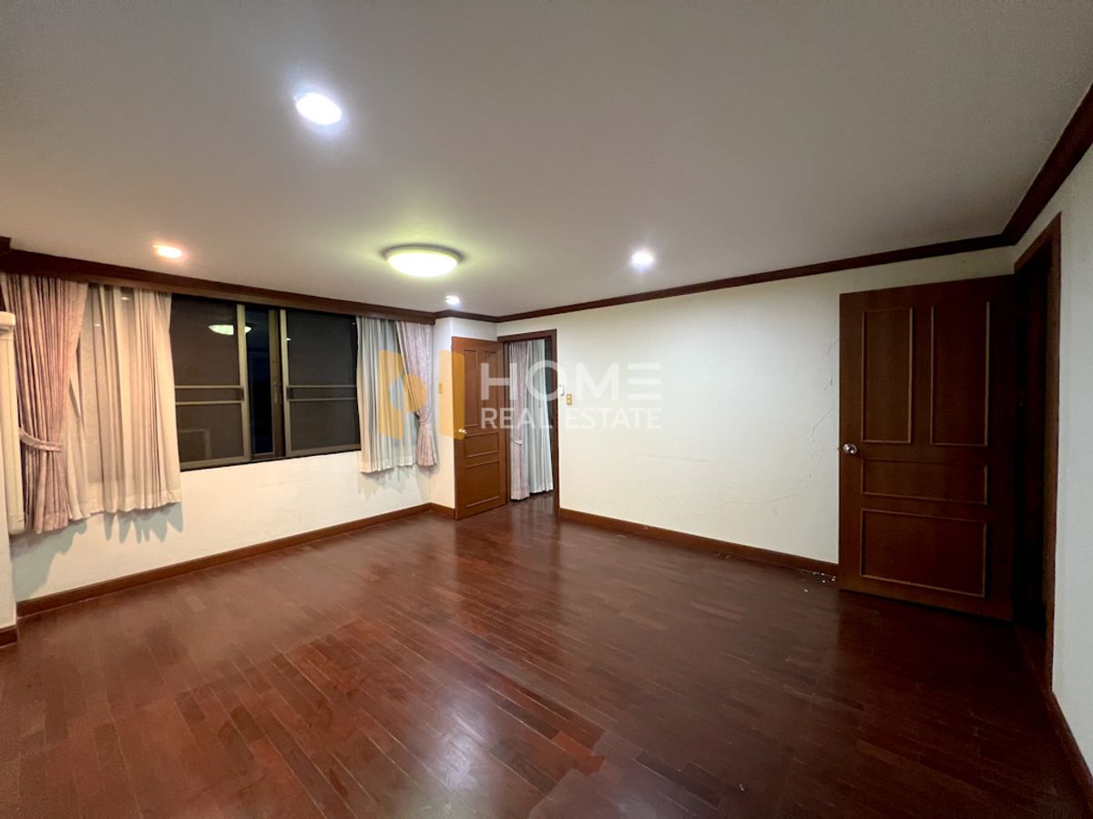 ขายคอนโดสุขุมวิท อโศก ทองหล่อ : ห้องใหญ่ ติด BTS ✨ Acadamia Grand Tower / 2 Bedrooms (FOR SALE), อคาเดเมีย แกรนด์ ทาวเวอร์ / 2 ห้องนอน (ขาย) PINP120