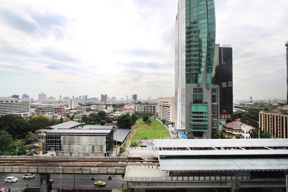 ขายคอนโดสาทร นราธิวาส : for Sale condo The Diplomat Sathon Bath (S15-6980S)