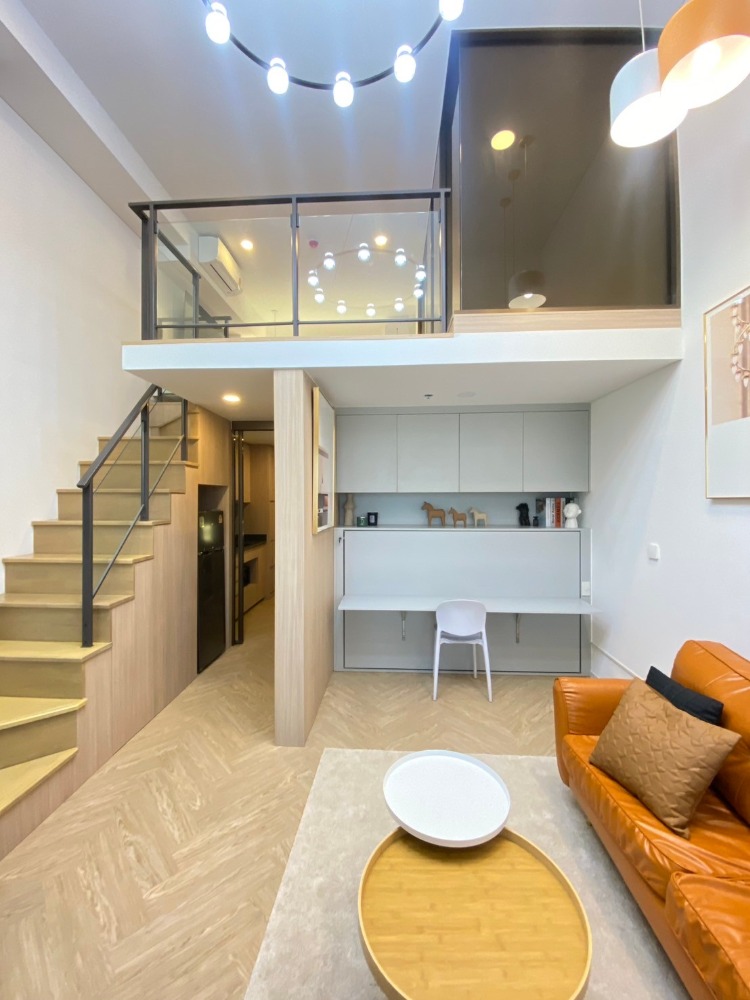 ให้เช่าคอนโดพระราม 9 เพชรบุรีตัดใหม่ RCA : ปล่อยเช่า 1Bed plus สไตล์ Duplex ห้องตกแต่งสวยมาก มี powder room ชั้น 2 วิวโล่ง