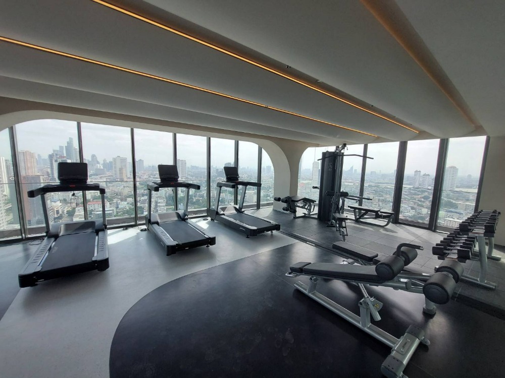 ขายคอนโดวงเวียนใหญ่ เจริญนคร : ขาย Reference สาทร–วงเวียนใหญ่ คอนโดพร้อมอยู่ เพียง130 ม. จาก BTS วงเวียนใหญ่ เริ่ม 3.69 ลบ.*