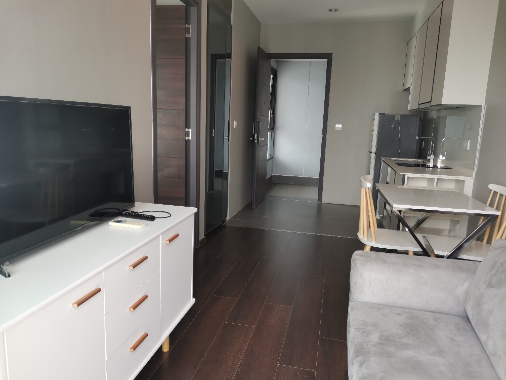 For RentCondoSukhumvit, Asoke, Thonglor : C Ekkamai 1BR type for rent. Fully furnished. Ready to move in.