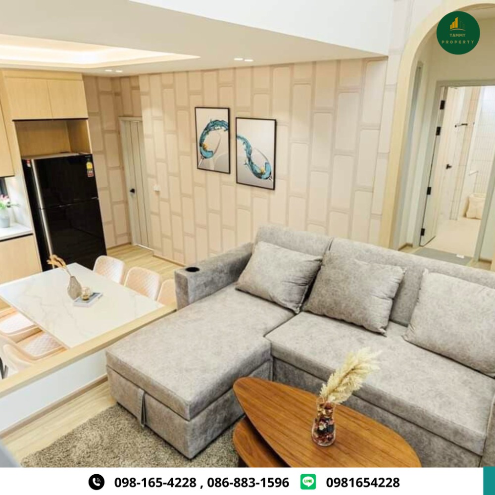 ขายบ้านสมุย สุราษฎร์ธานี : ขายบ้านแฝด 2 ชั้น Modern Luxury Style  โครงการ “ Alisa First – Class “ เดินทางสะดวก ติดถนนสายเอเชีย จุดศูนย์กลางคมนาคมหลัก ใกล้ทั้งสนามบิน และ สถานีรถไฟสุราษฎร์ธานี ลงตัวทั้งความหรูหรา ความอบอุ่น ที่ทันสมัยด้วย Smarthome