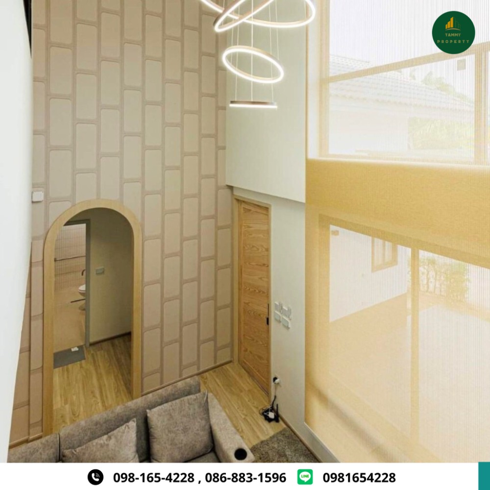 ขายบ้านสมุย สุราษฎร์ธานี : ขายบ้านแฝด 2 ชั้น Modern Luxury Style  โครงการ “ Alisa First – Class “ เดินทางสะดวก ติดถนนสายเอเชีย จุดศูนย์กลางคมนาคมหลัก ใกล้ทั้งสนามบิน และ สถานีรถไฟสุราษฎร์ธานี ลงตัวทั้งความหรูหรา ความอบอุ่น ที่ทันสมัยด้วย Smarthome